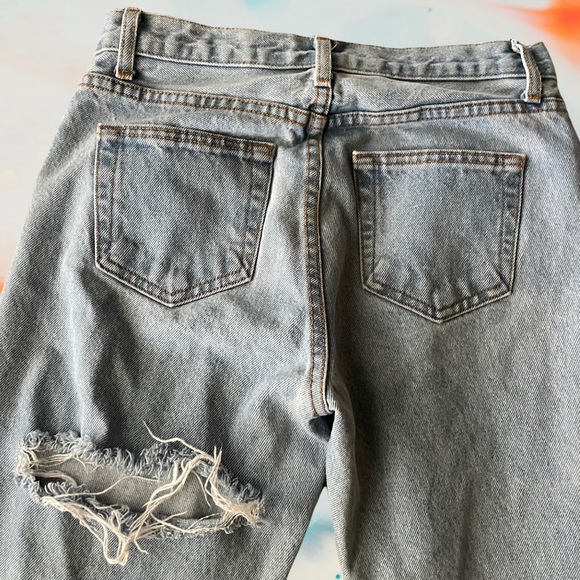 Jeans - Picture 3 of 4